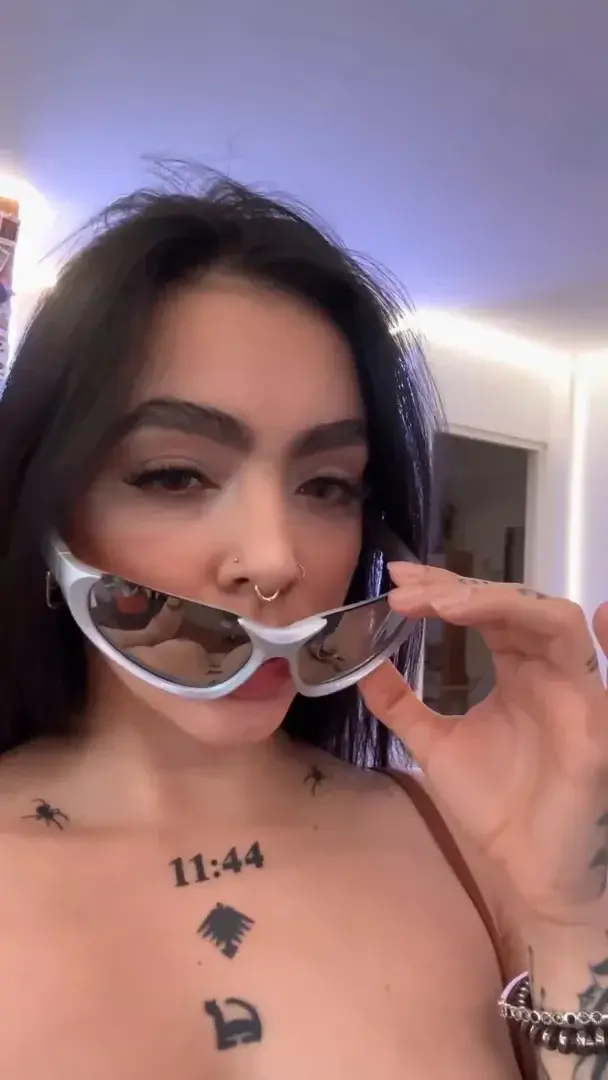 Leak & nude 3 — Badjuju