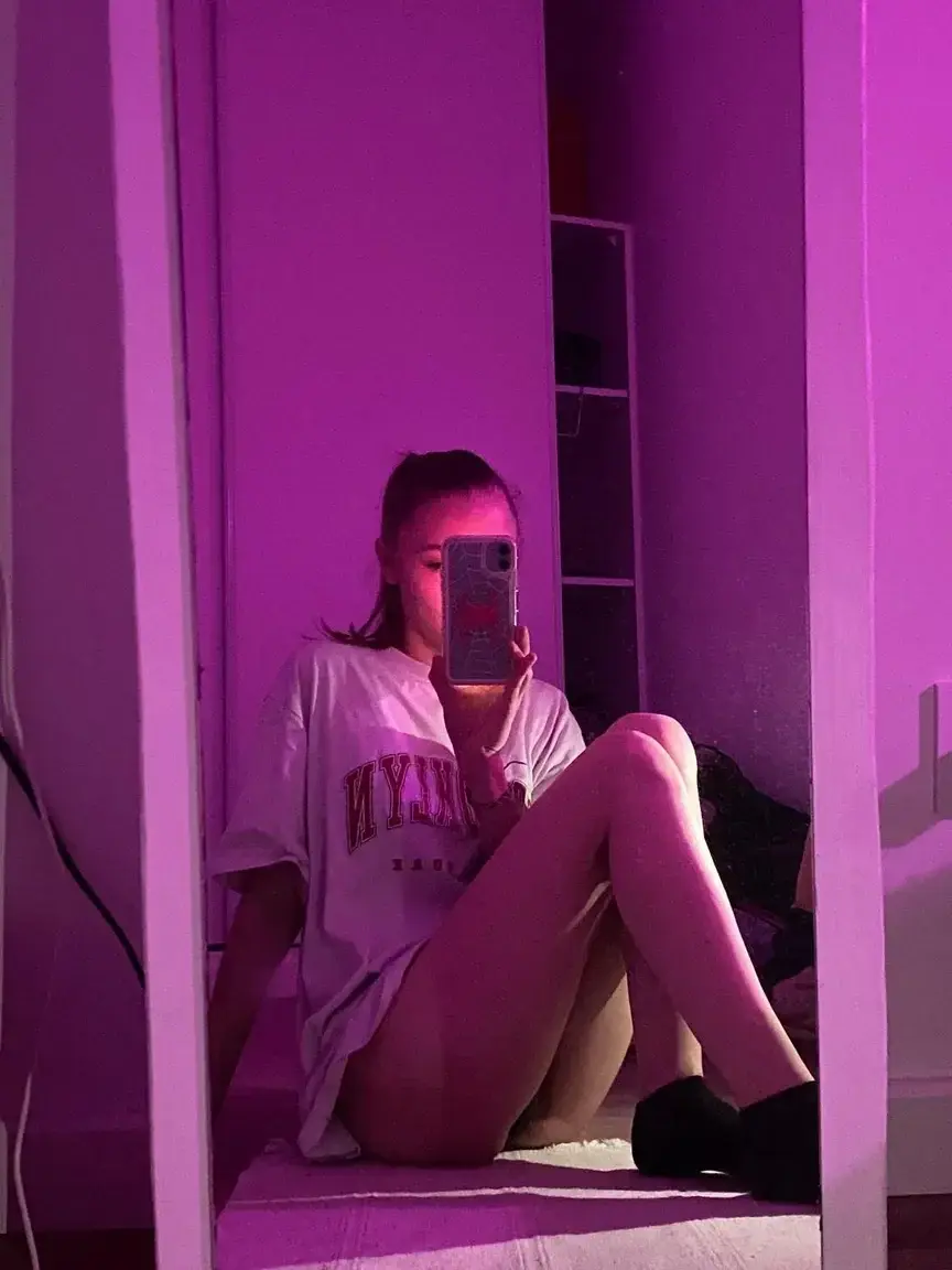 Leak & nude 1 — Emma_magnifique