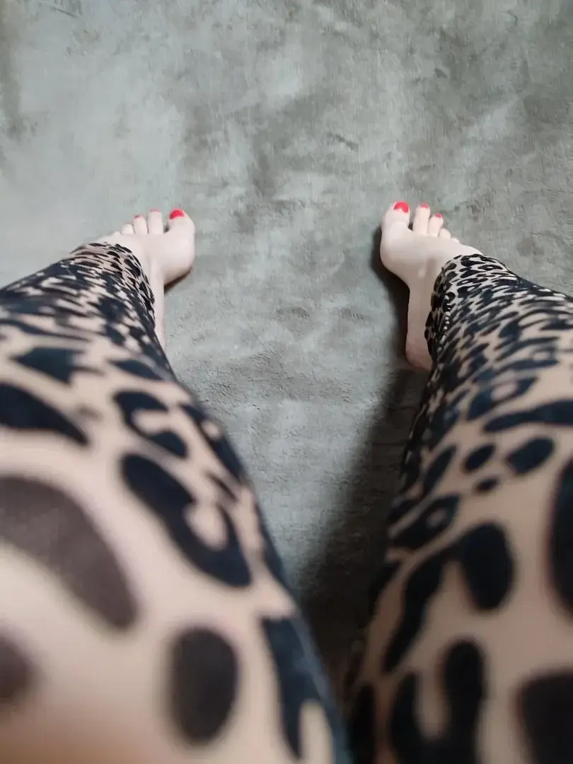 Leak & nude 3 — _feeterella_
