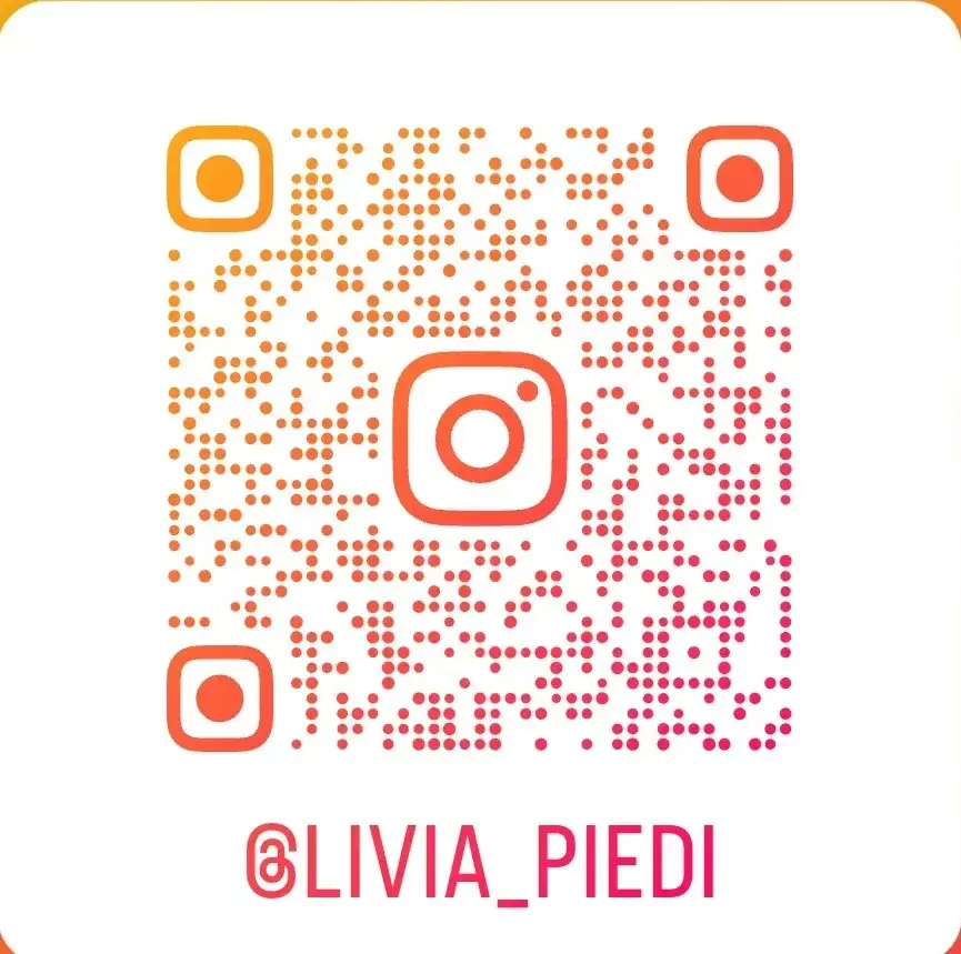 Leak & nude 3 — Livia-piedi-feet