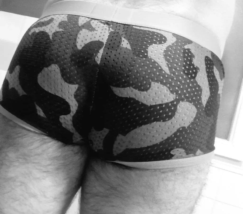Leak & nude 10 — seb_chambre-rouge