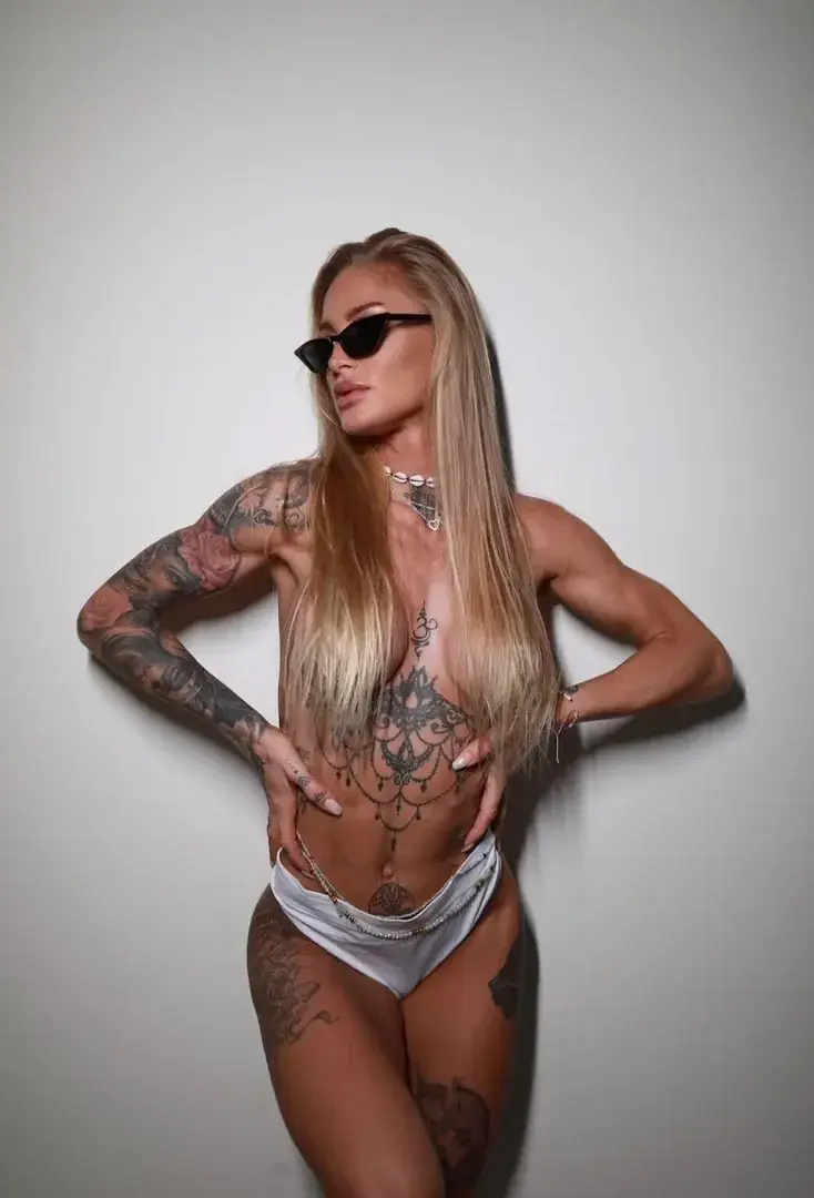 Leak & nude 10 — Fitinkedbody