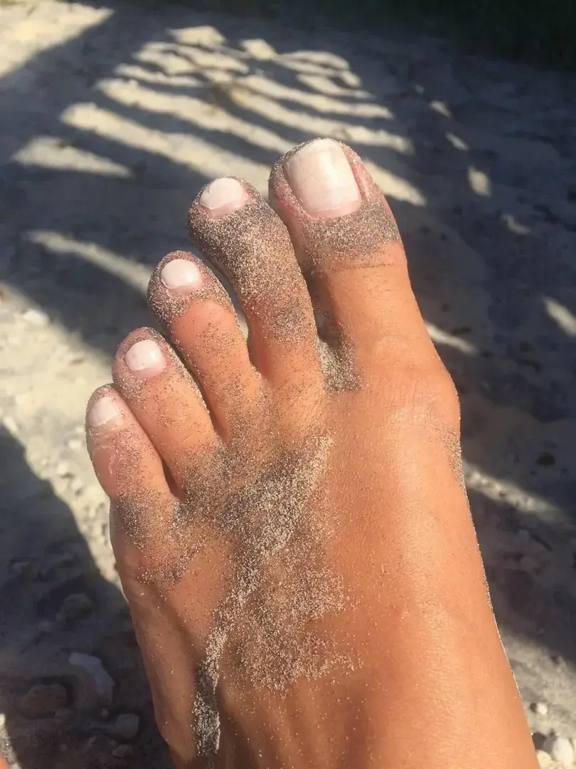 Leak & nude 1 — Cyprusfeet