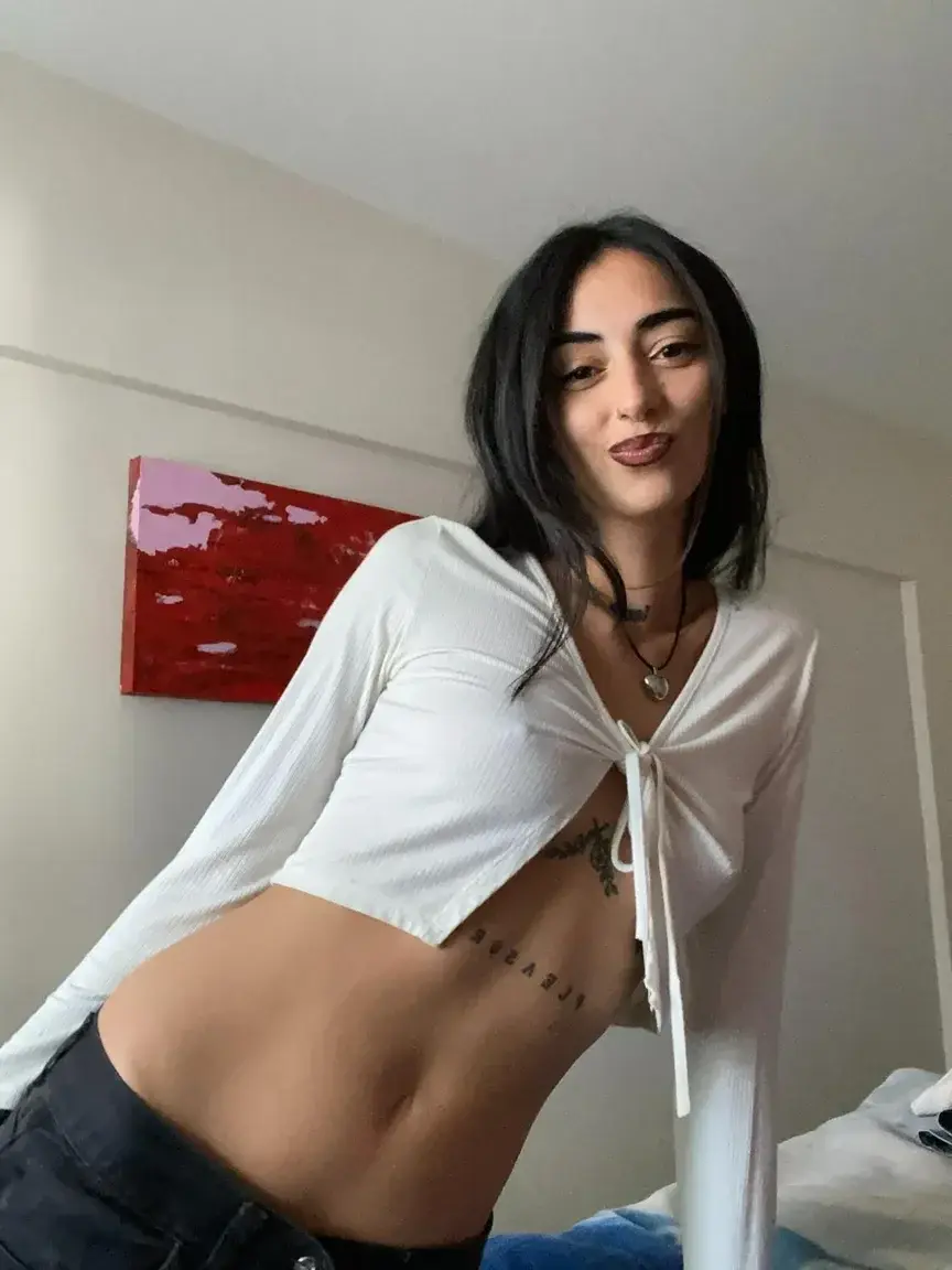 🎁 Abo GRATUIT À VIE +1 vidéo gratuite 🎁Heyyy ! 🌸 Suis-moi pour découvrir mon côté caché :) Si tu t’abonne t’aura une vidéo de moi gratuitement en privé 🙈