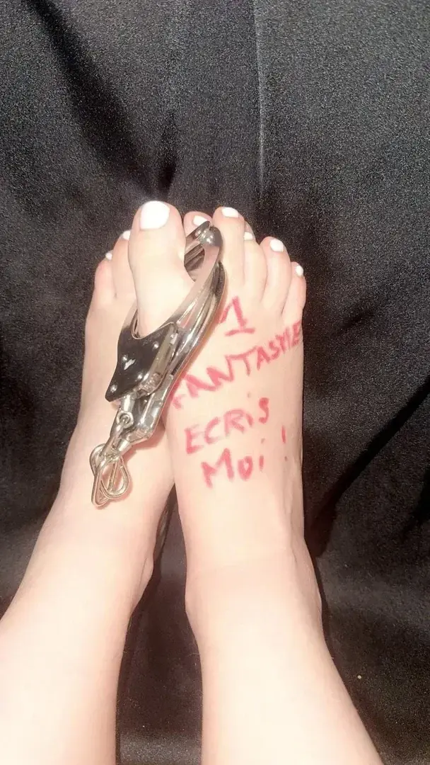 Leak & nude 1 — Obey_my_feet