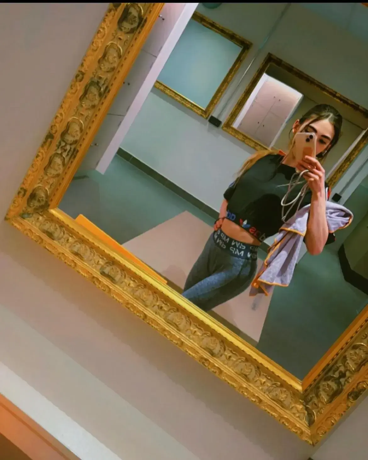 Leak & nude 2 — Lara18jolie