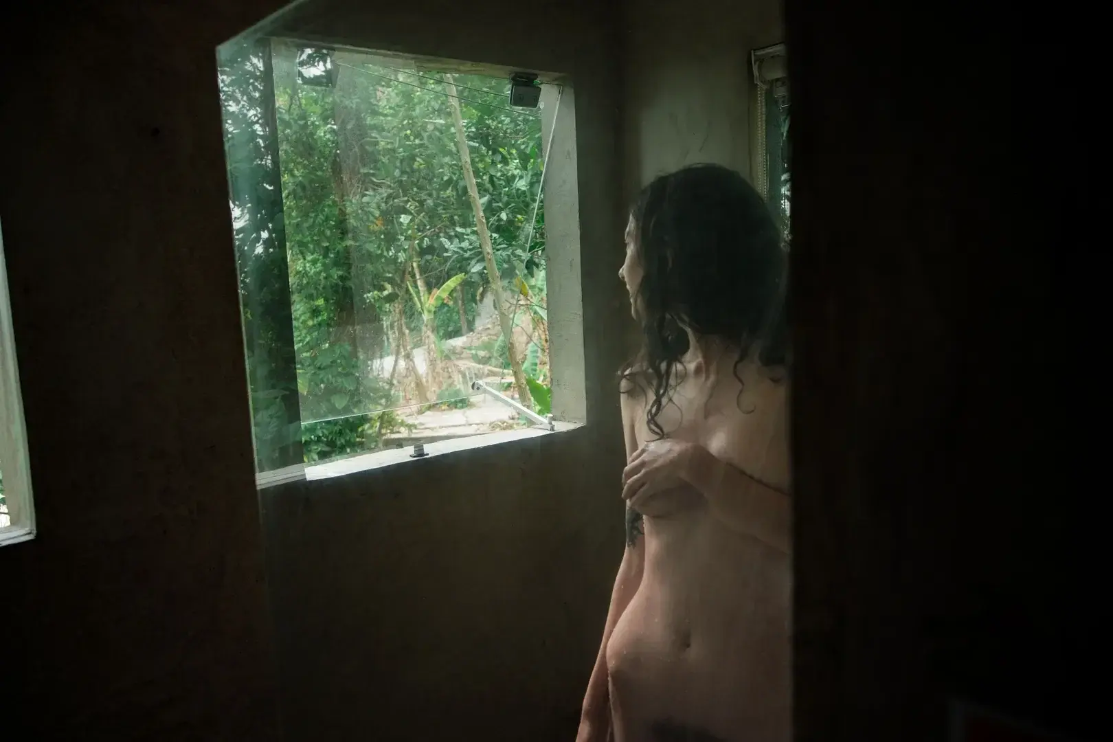 Leak public de leau_tima — « je vous envoie les exclusivités de ce shoot en message privé comme d'habitude ❤️ça change un shoot entièrement nue, mais j'aime beaucoup 🥵 » (nude) sur MYM