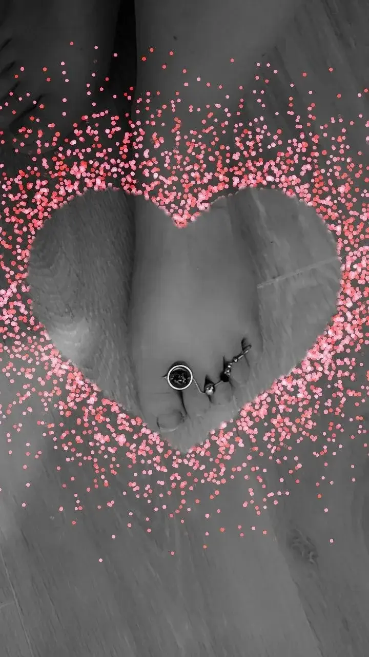 Leak & nude 2 — Feet-amber