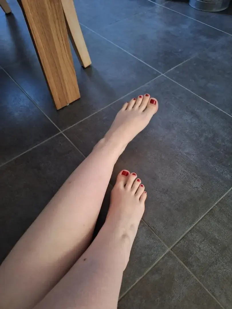 Leak & nude 1 — petitspiedsglamour