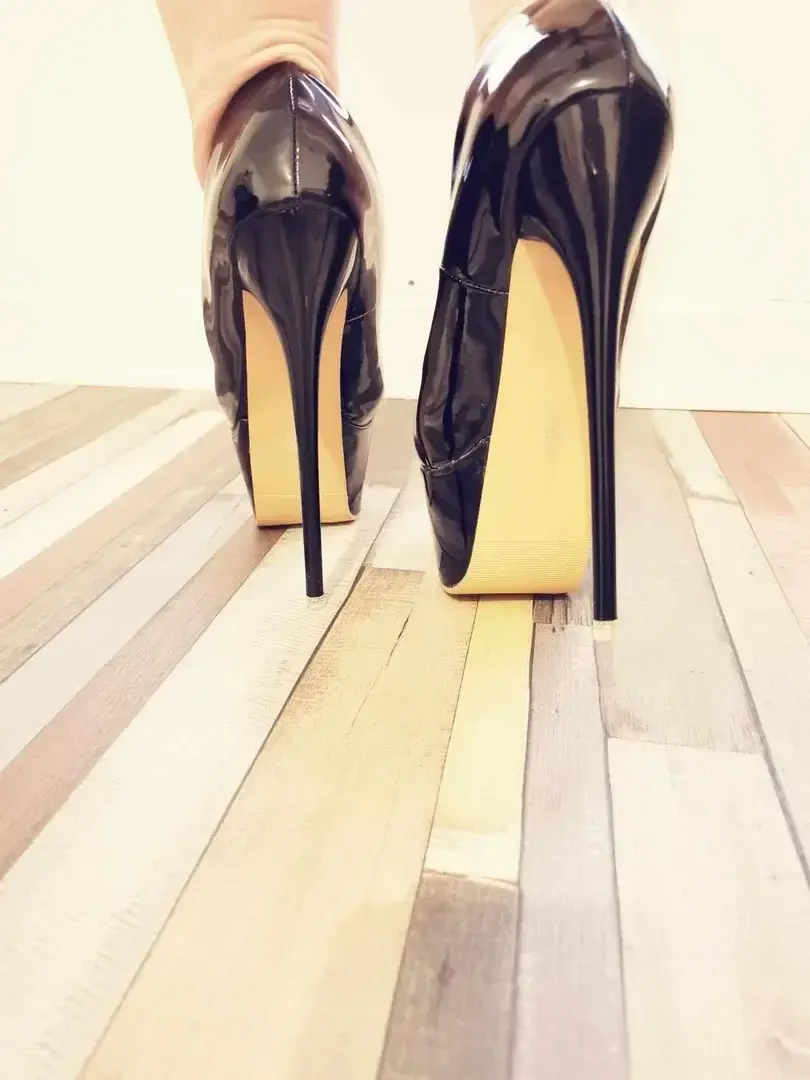 Leak & nude 1 — Nadiachanelfeet