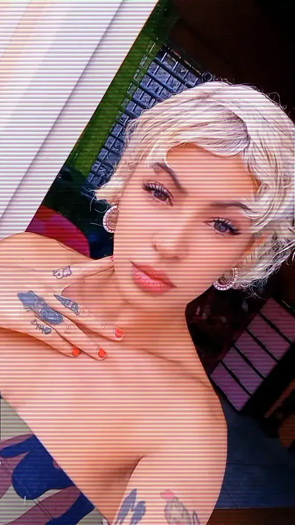 Pamhot — média 1 | French Modèles