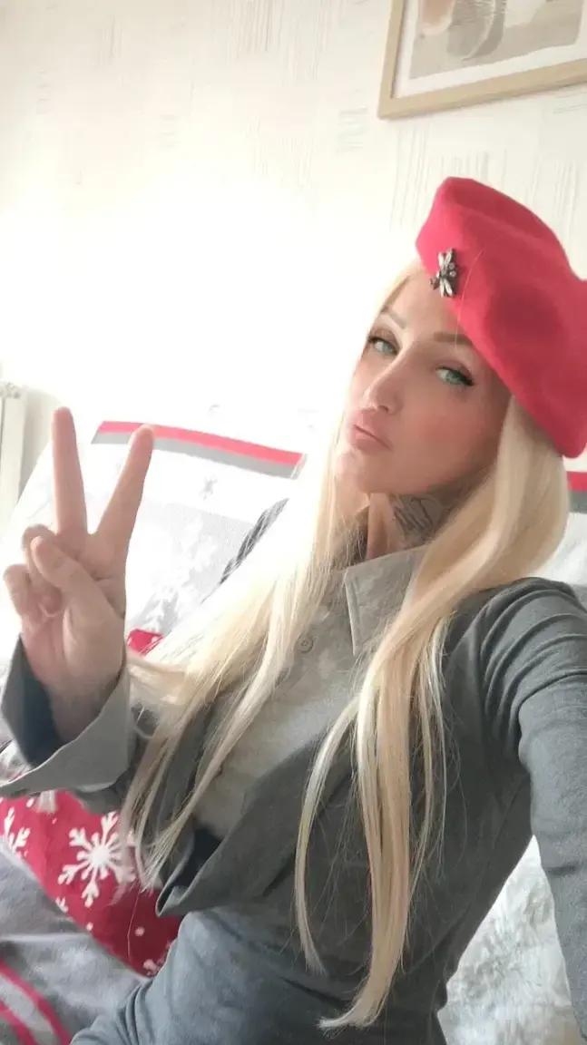 Bb tu aimes les blondes ? 😛