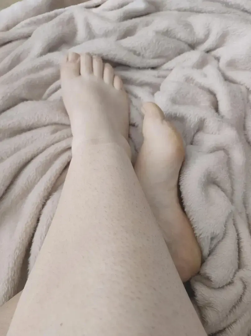 Leak & nude 1 — Piedcurvy62
