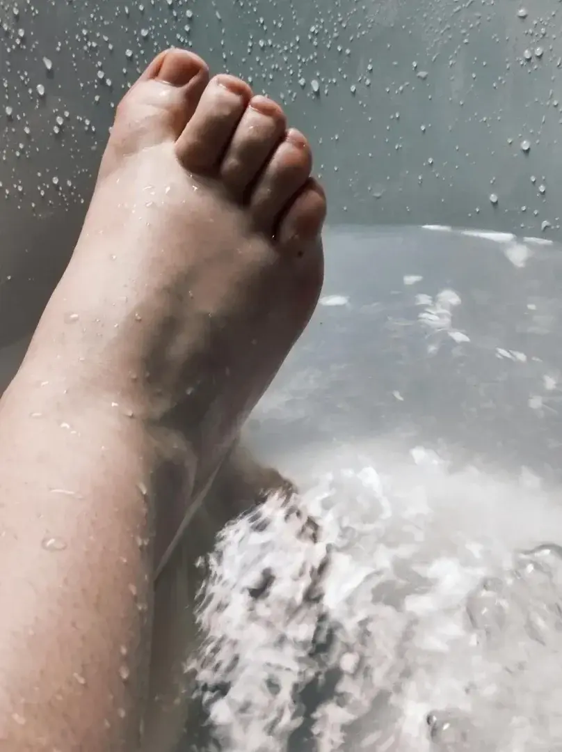 Leak & nude 3 — Piedcurvy62