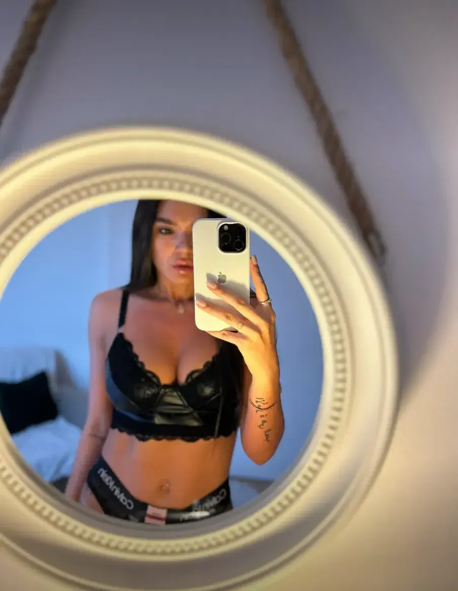 Leak & nude 9 — Julievll