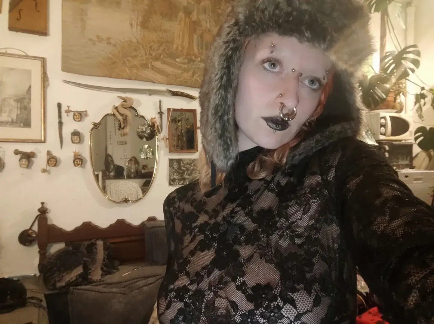 Leak & nude 11 — Divinabsurde