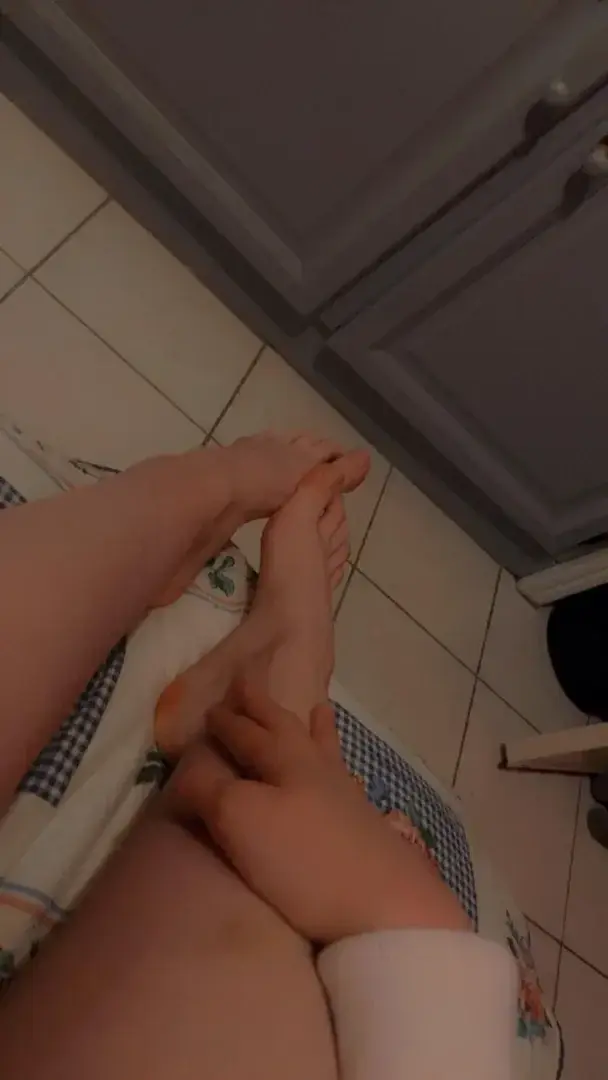 Leak & nude 1 — Skilletgirlmimi