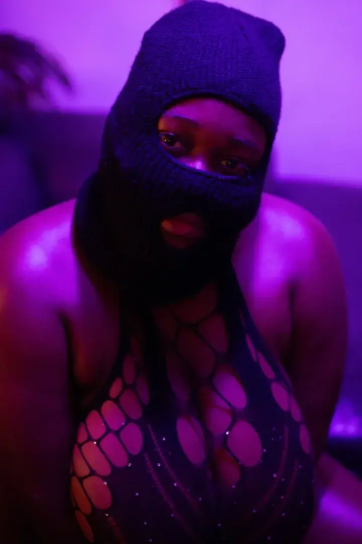 Leak & nude 3 — caniss_babe