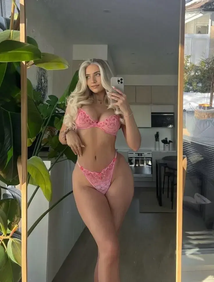 Leak & nude 3 — Sandra21_