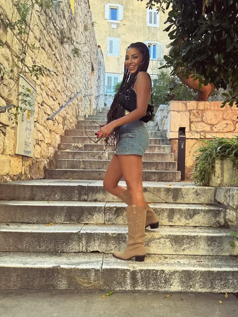 Leak & nude 2 — Jalila_