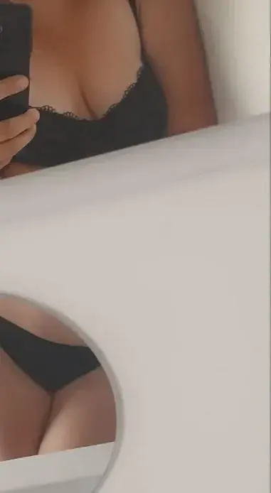 Leak & nude 1 — Lisadacosta