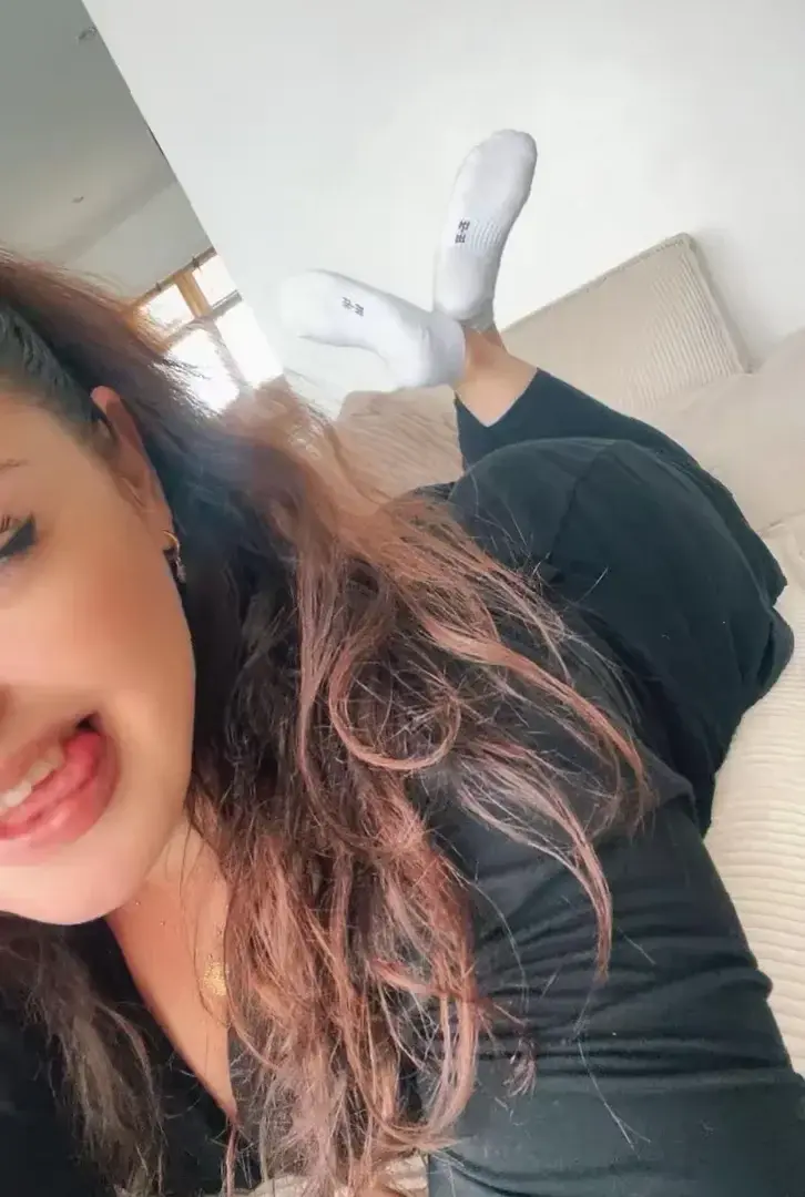 Leak & nude 2 — Lespetitspiedsdekat