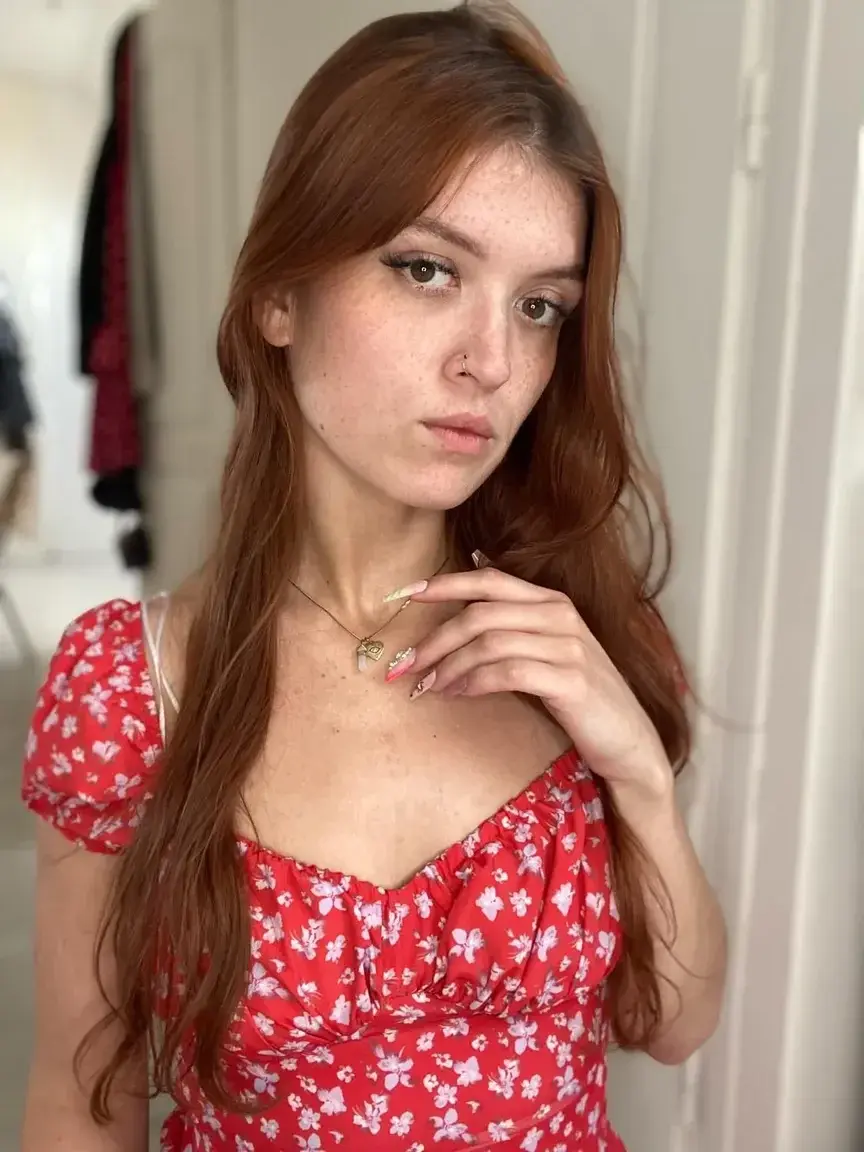 Leak & nude MYM — zeliee_ : « Abo Gratuit à vie.. tu me rejoins ? 🌙 » (MYM)
