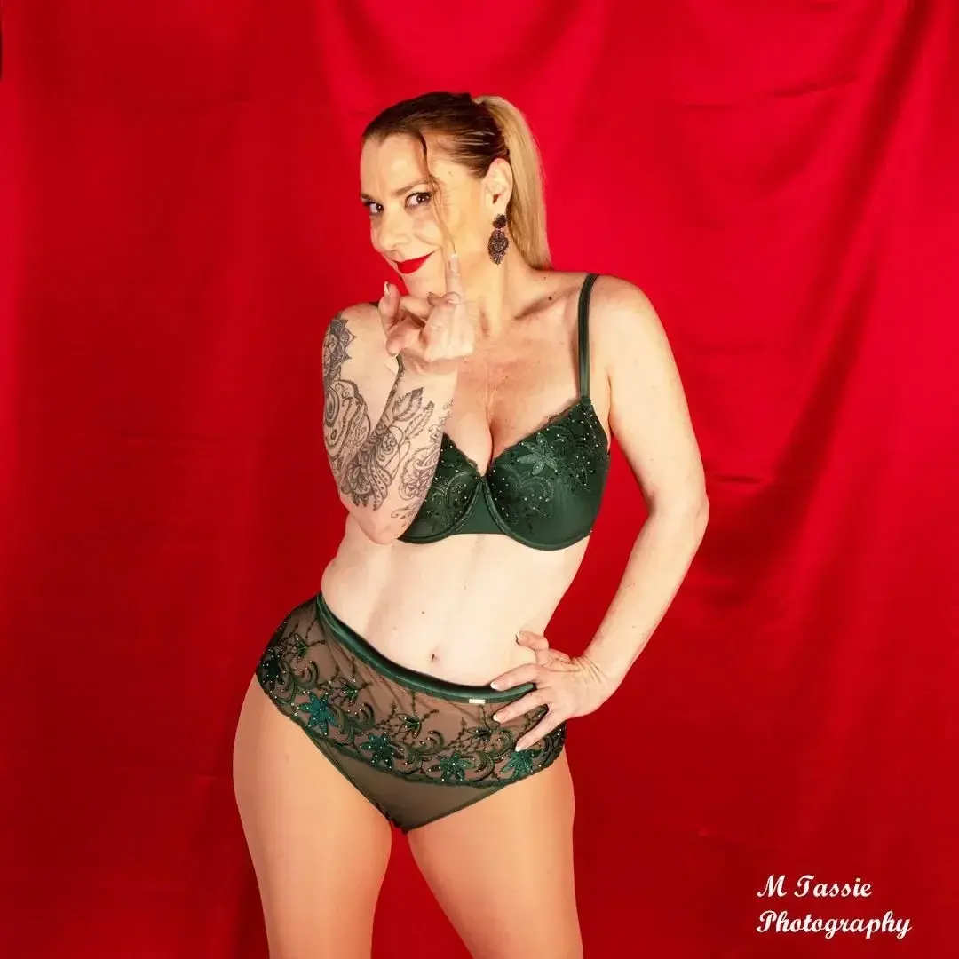 Leak & nude 4 — Missie