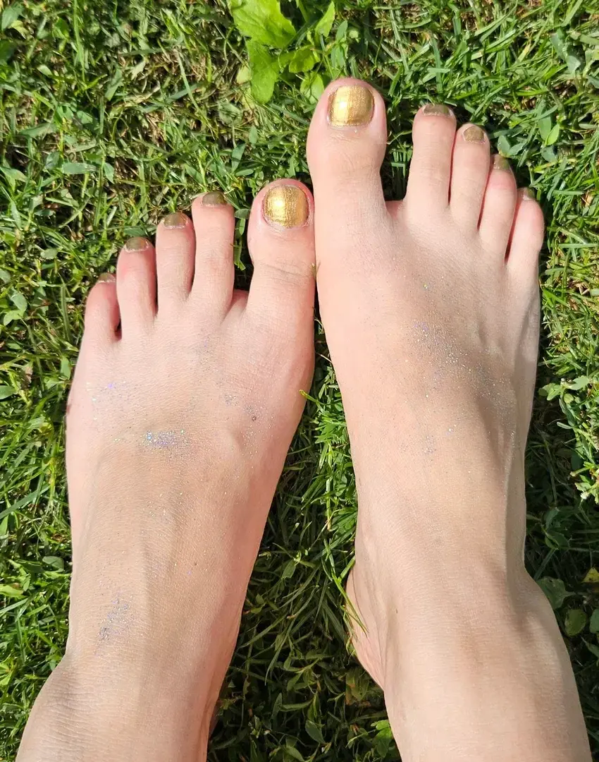 Leak & nude 3 — Feet_lynne