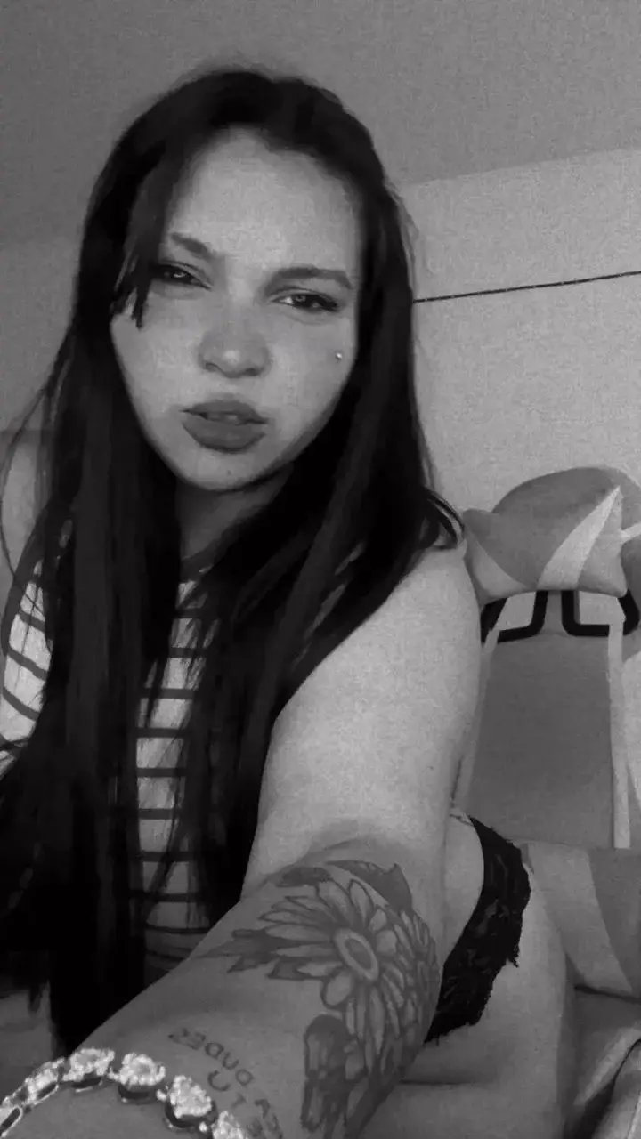 Caritobabe — média 13 | French Modèles