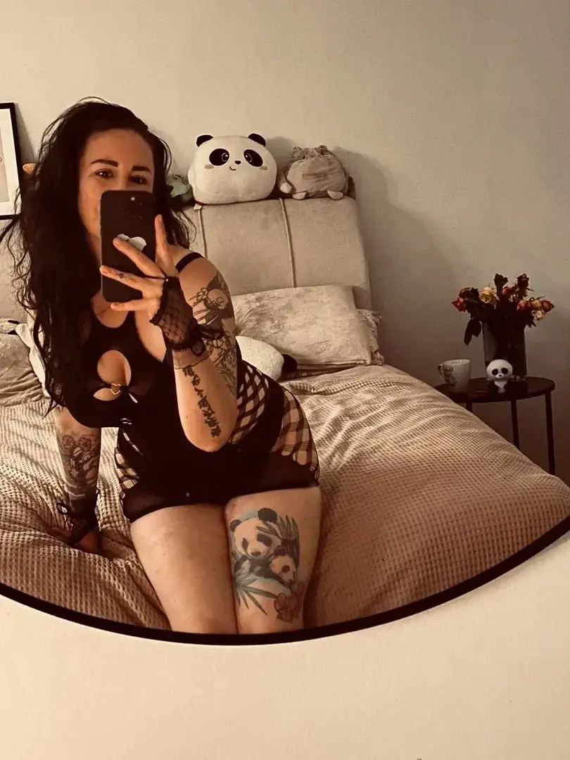 Leak & nude 6 — Greekmadame1508