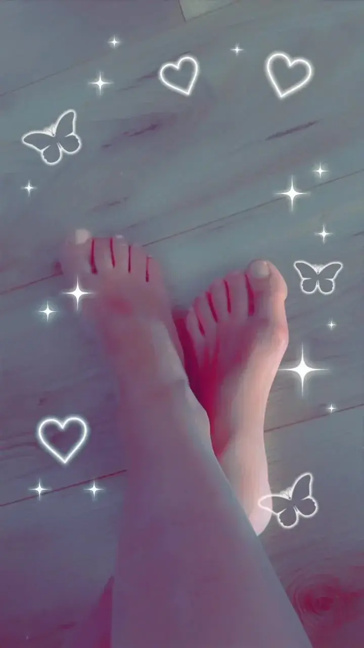 Leak & nude 2 — Piedinparadiso_