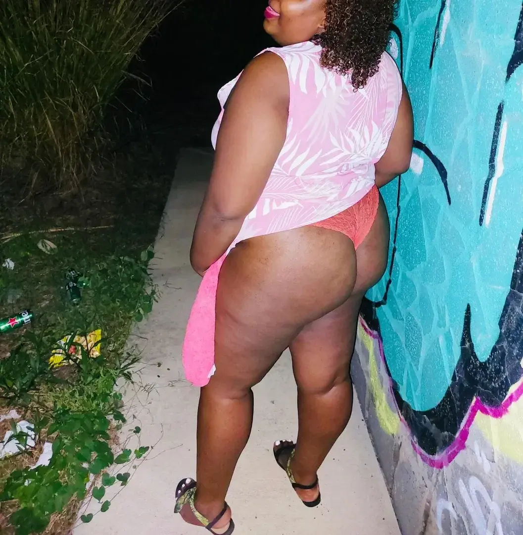 Leak & nude 1 — Kafrinedamourdesiles