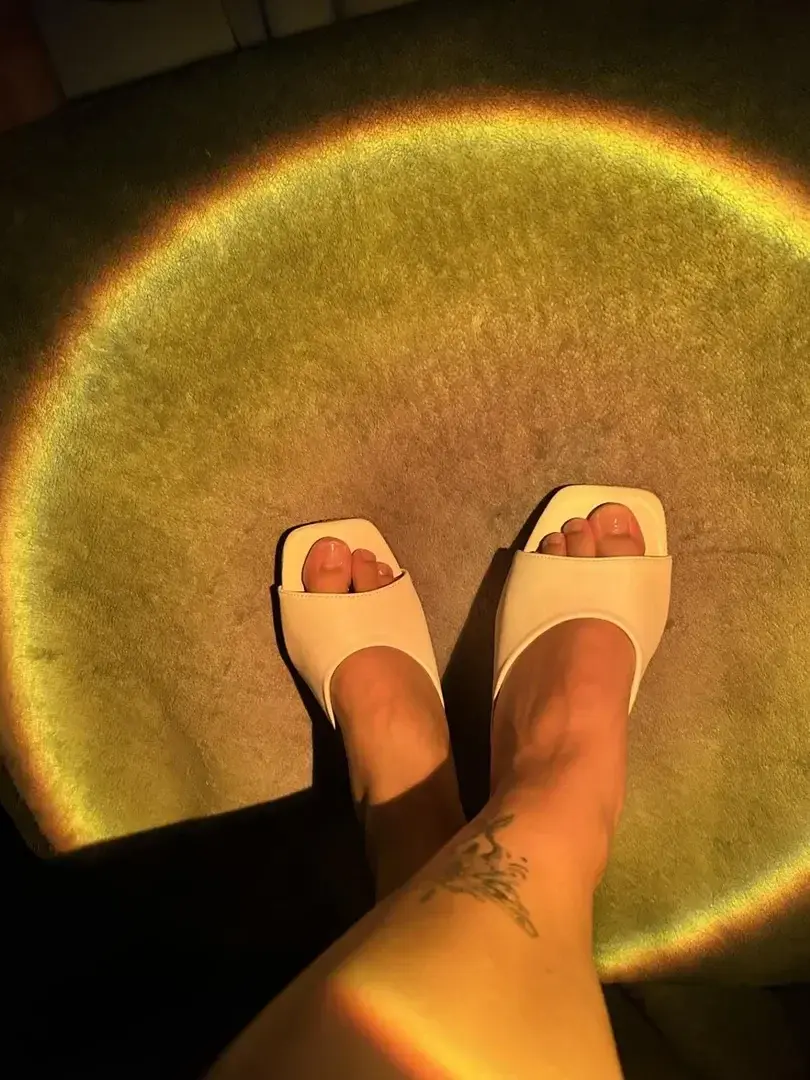 Leak & nude 1 — Feetprincesss74