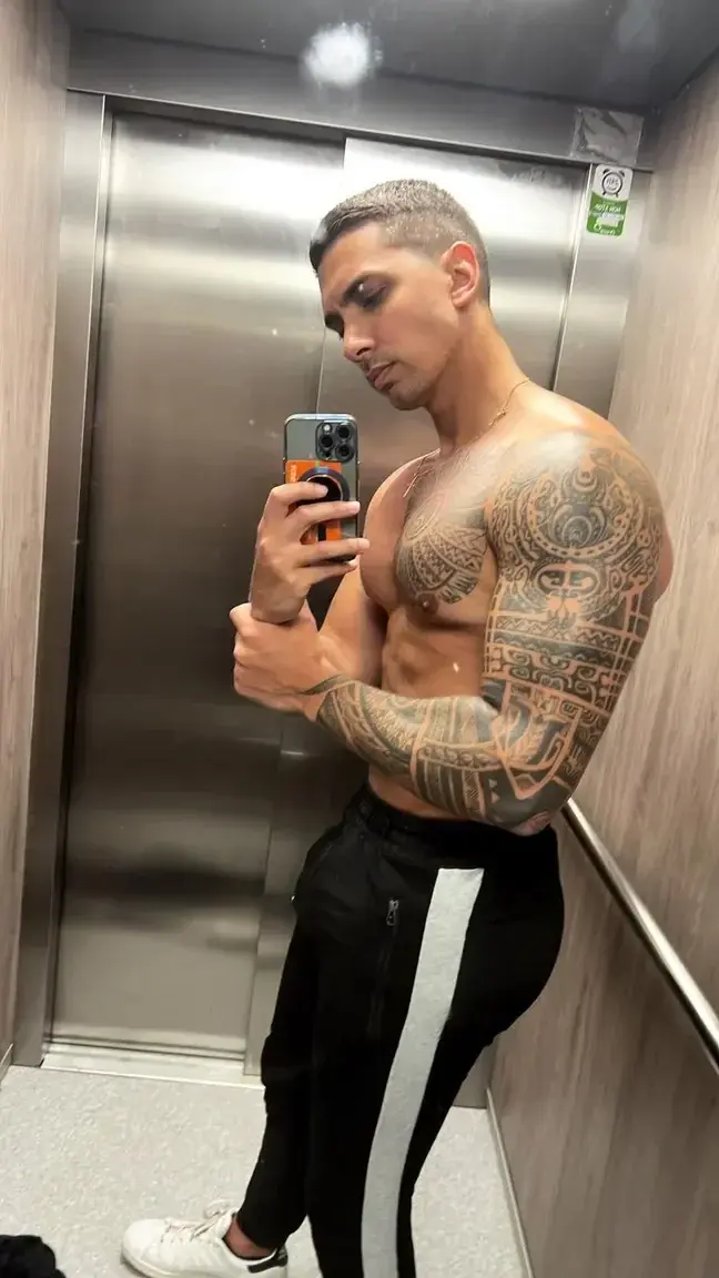 Leak & nude 3 — Diegoback