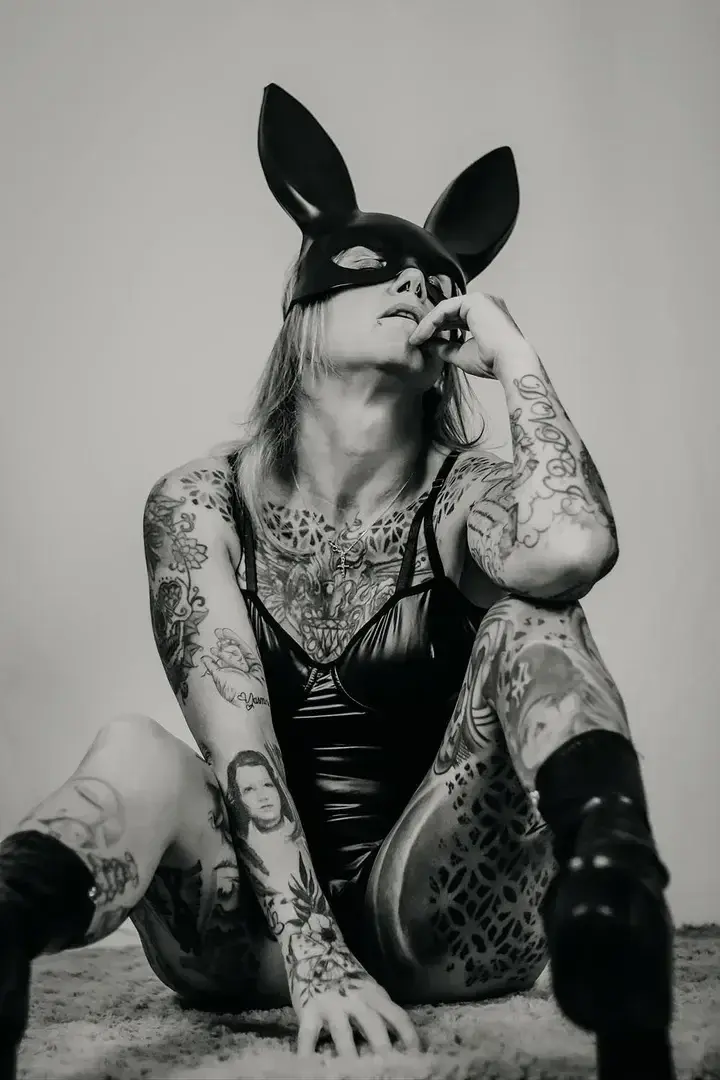 Leak & nude 3 — Inkedgirl80