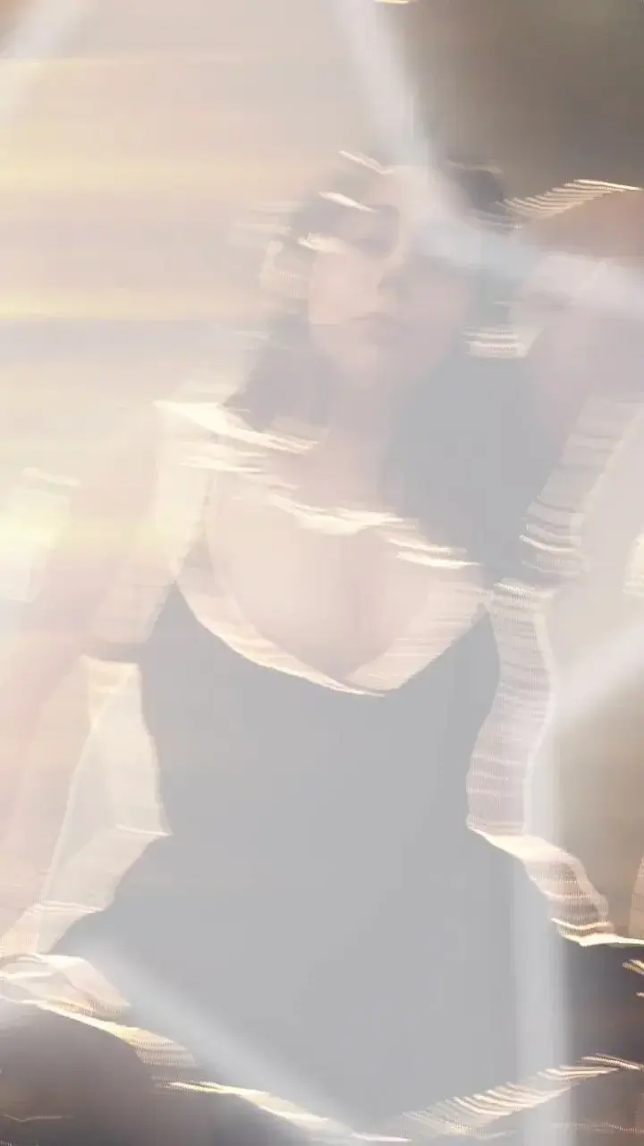 Leak & nude 4 — Ellaellynana