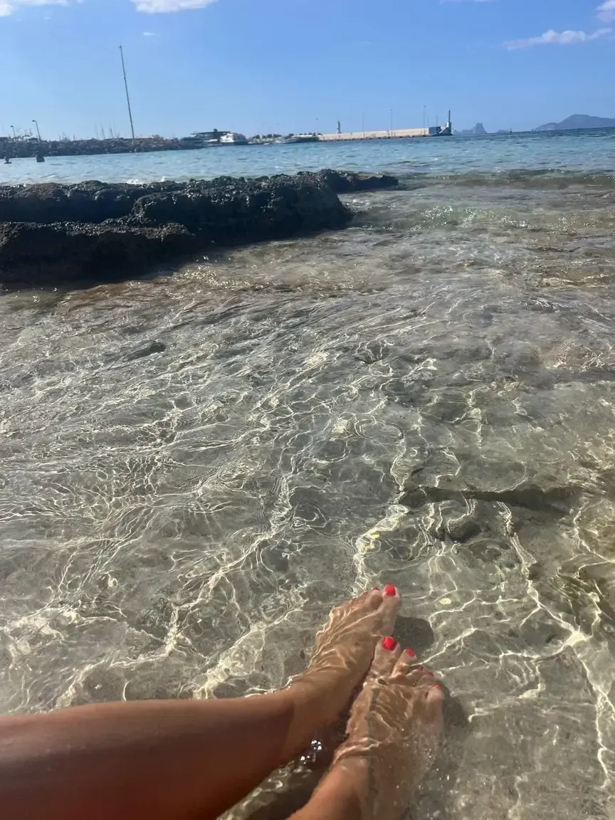 🦶🏖️