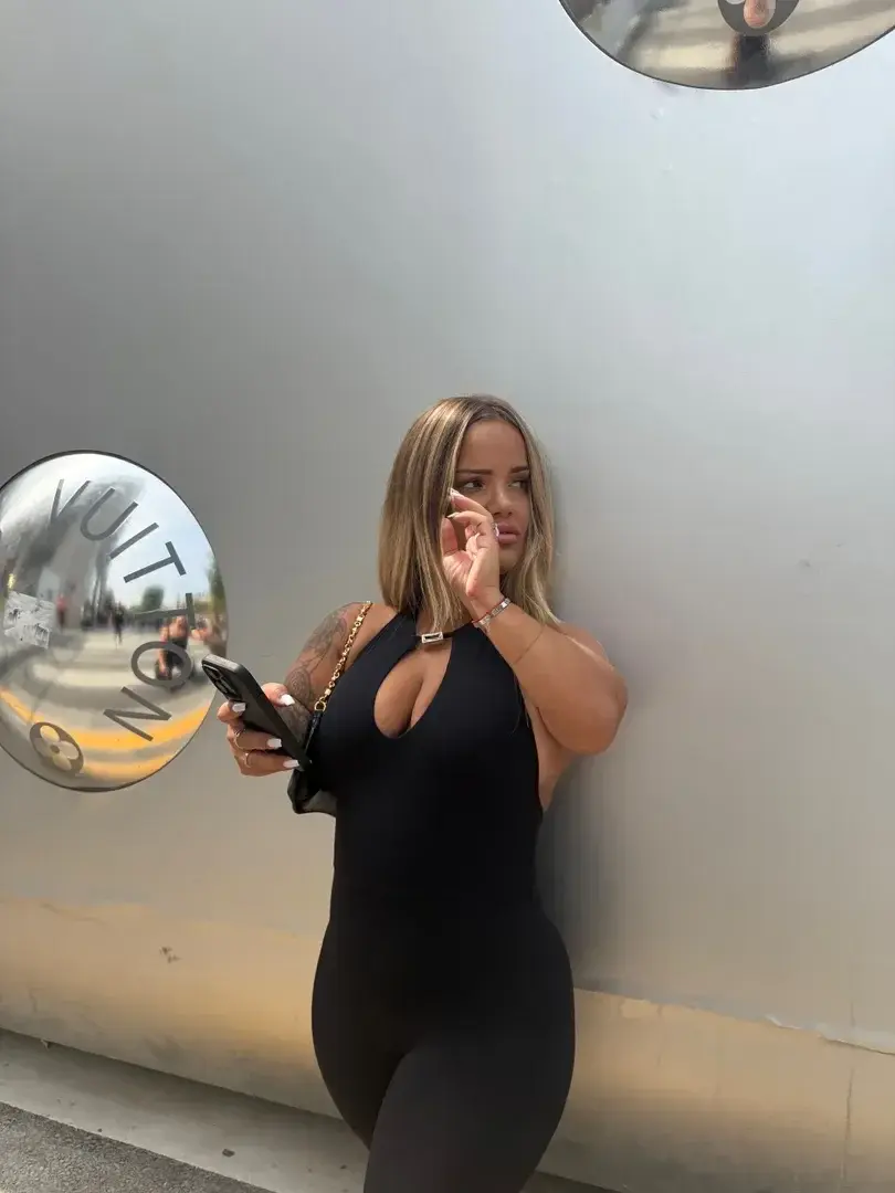 Asilejub - Photo exclusive MYM 8 | French Modèles