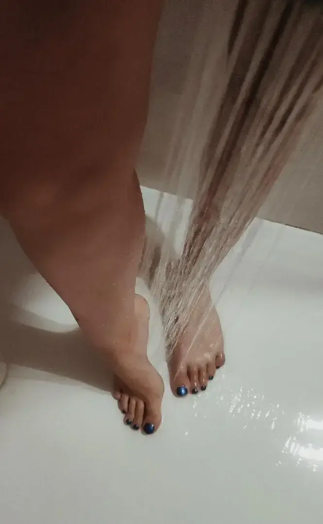 Leak & nude 4 — Elisabethfeet