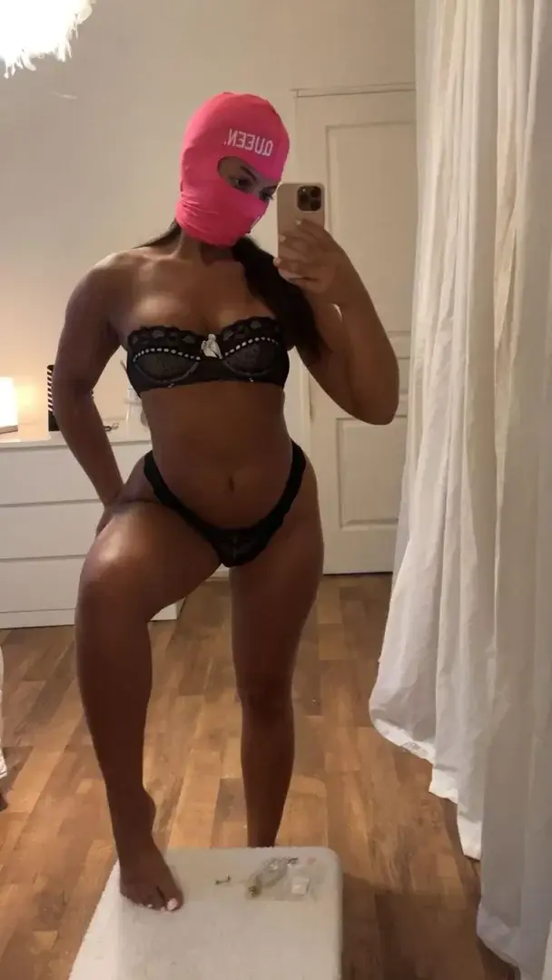 Leak & nude 3 — Exclusivelatine