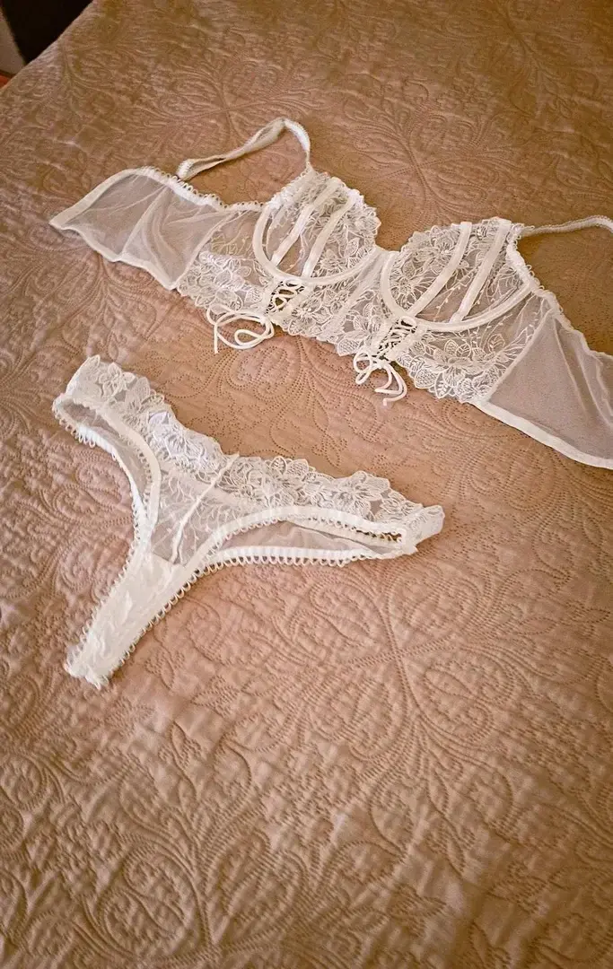 Leak & nude 5 — Luxcurl
