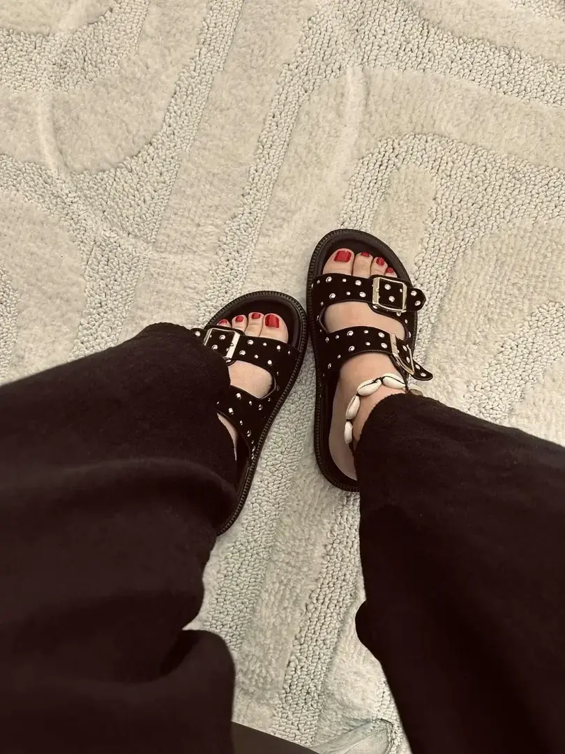 Photo de couverture de Les2petits_pieds