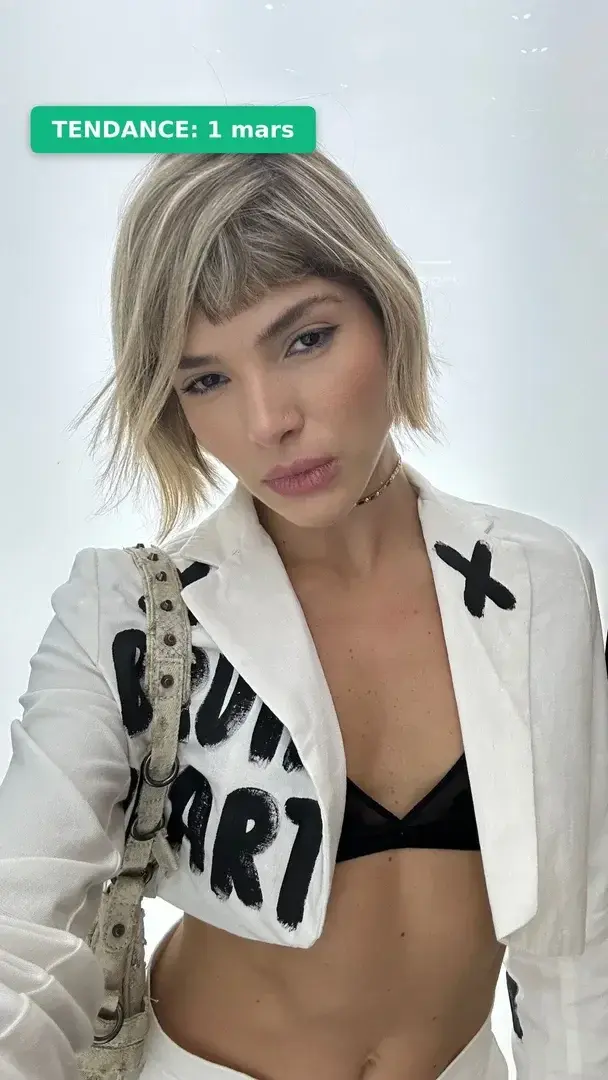 Leak & nude MYM — Agathe_feline : « Mon MYM est GRATUIT et je mords pas » (MYM)