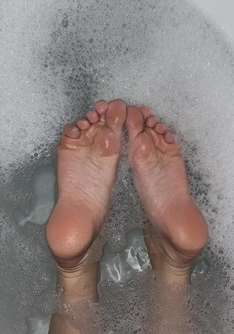 Leak & nude 5 — Piedouceurr