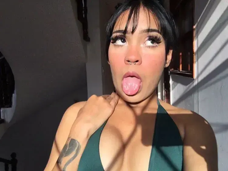 Leak & nude 3 — Jeunesoumise