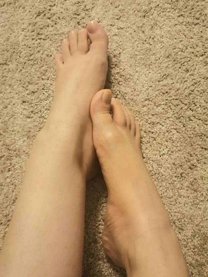 Leak & nude 1 — Prettylil_feet_