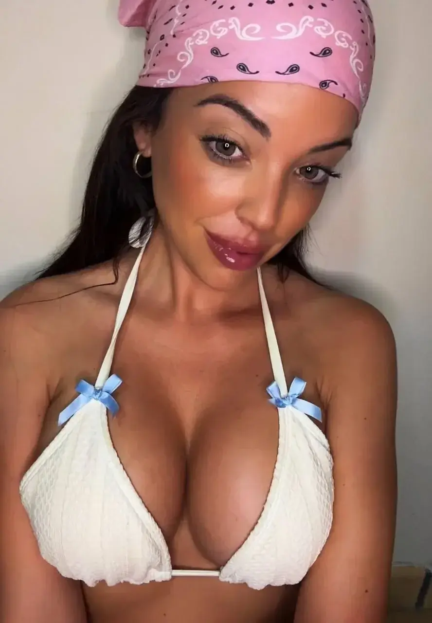 Leak & nude 4 — lola_hub33