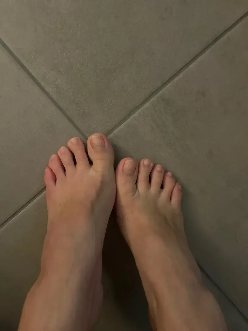 Leak & nude 1 — Apiedecouvert