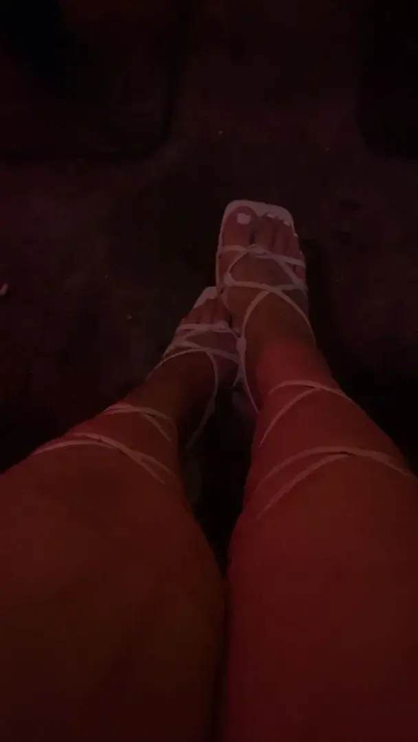 Leak & nude 1 — Feetstarr